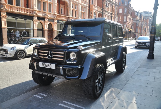 Mercedes-Benz G 500 4X4²