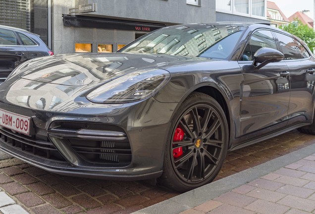 Porsche 971 Panamera Turbo Sport Turismo