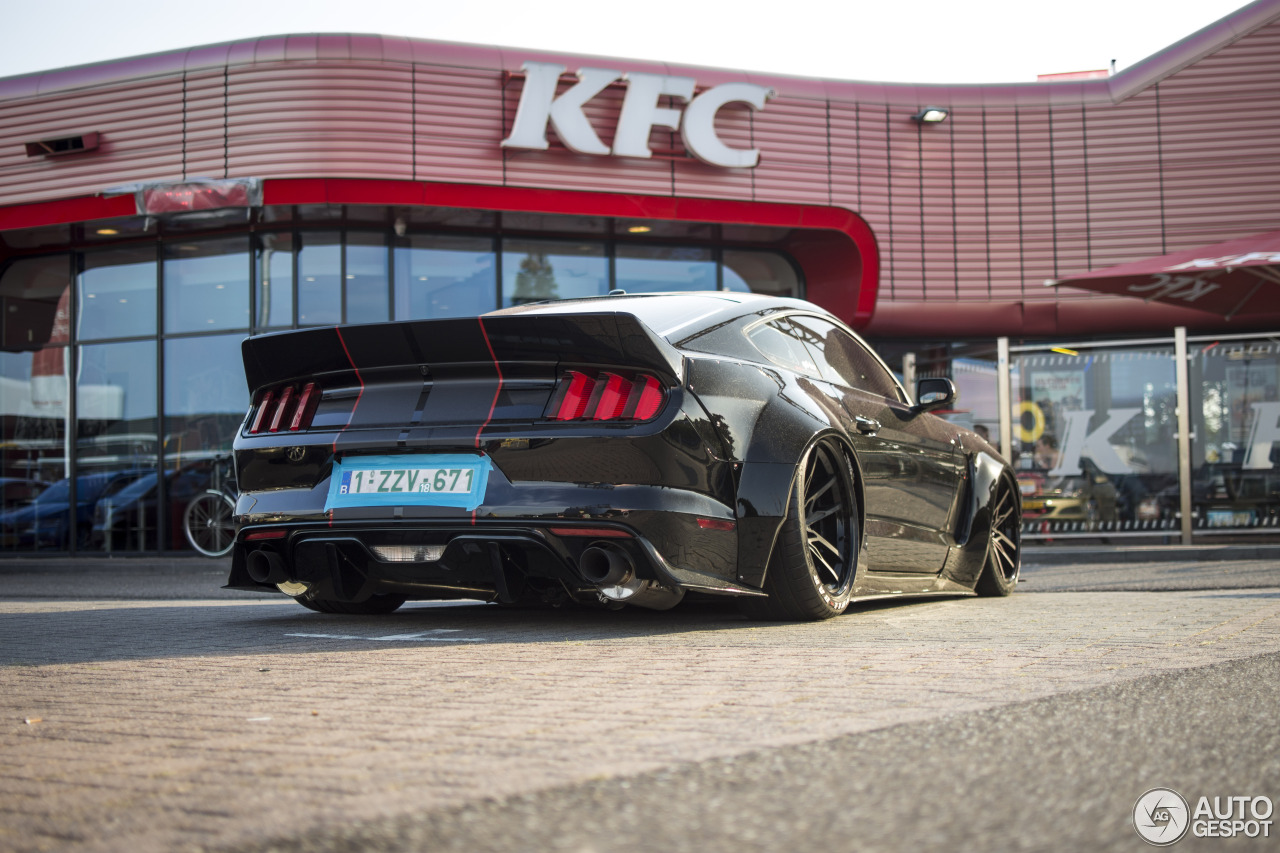 Ford Mustang GT 2015 Simon Motorsport