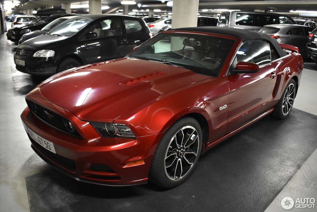 Ford Mustang GT Convertible 2013