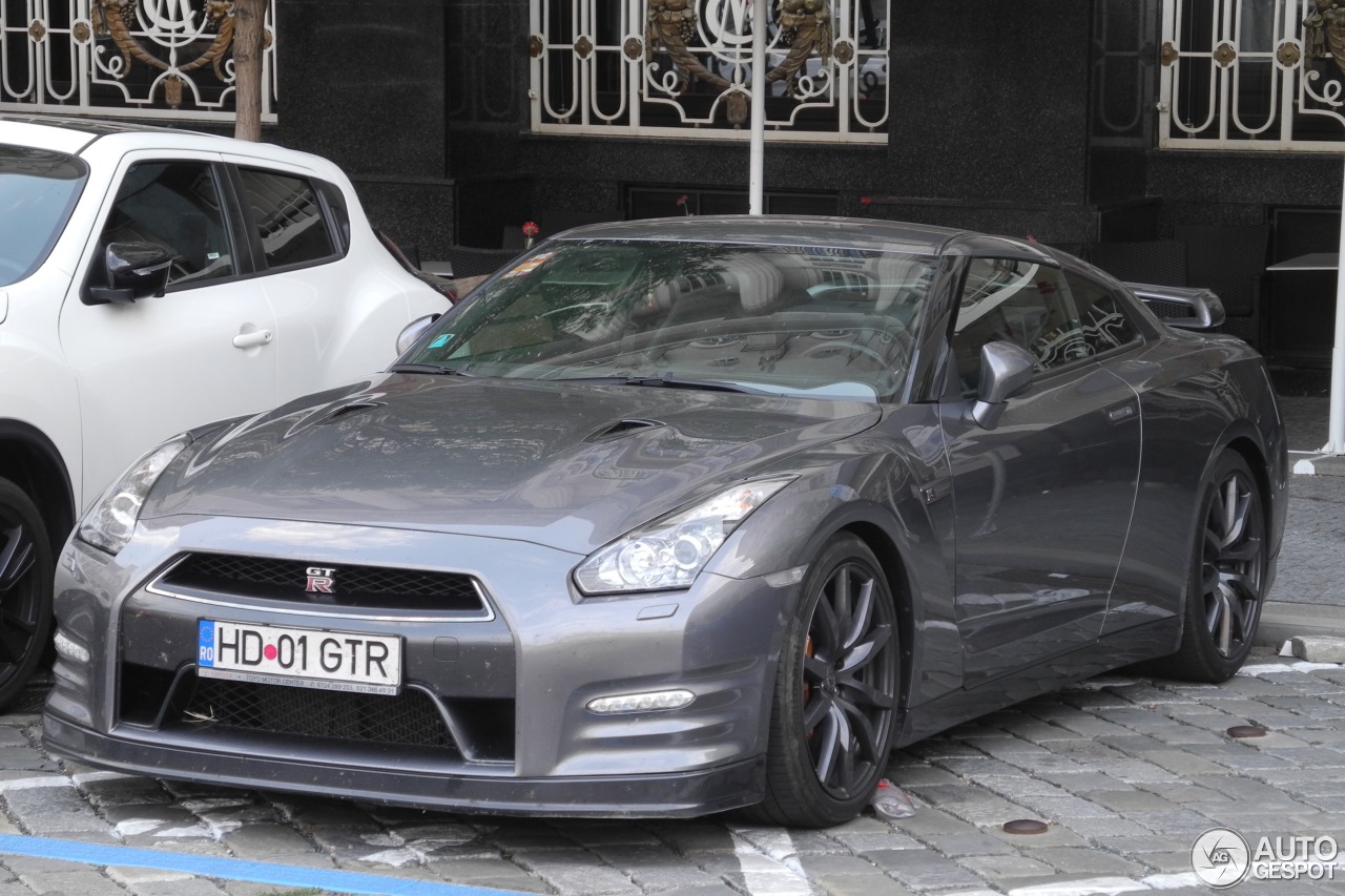 Nissan GT-R 2011