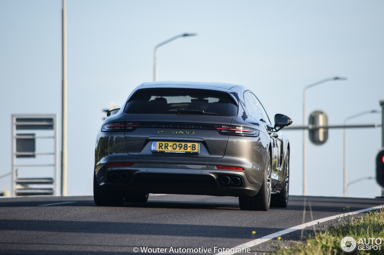 Porsche 971 Panamera Turbo S E-Hybrid Sport Turismo