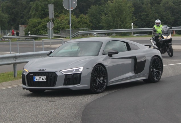 Audi R8 V10 Plus 2015