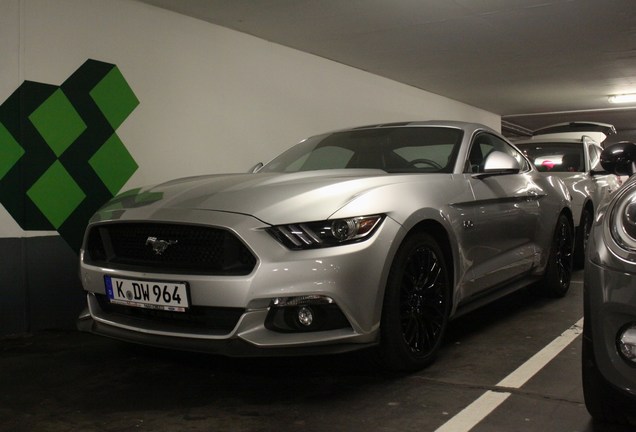 Ford Mustang GT 2015