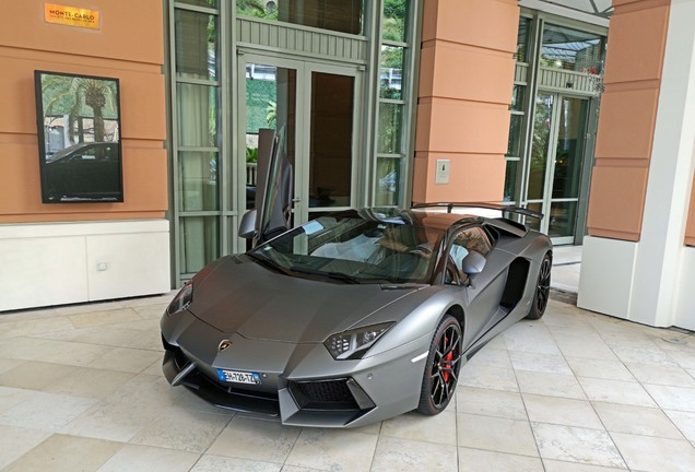 Lamborghini Aventador LP700-4 Roadster