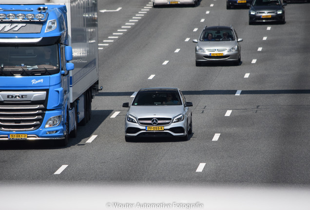 Mercedes-AMG A 45 W176 2015