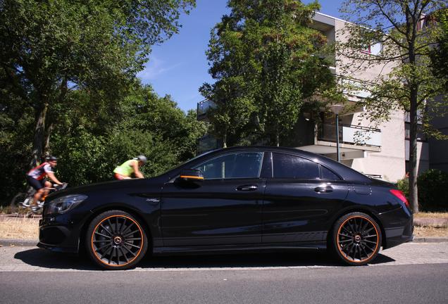 Mercedes-Benz CLA 45 AMG OrangeArt Edition C117