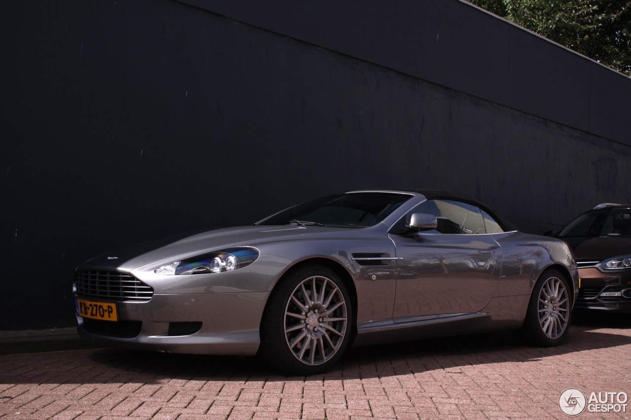 Aston Martin DB9 Volante