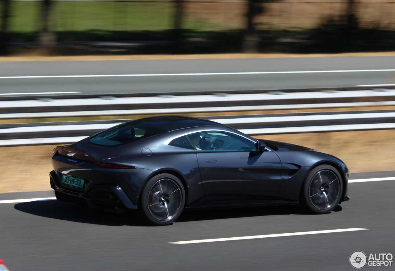 Aston Martin V8 Vantage 2018