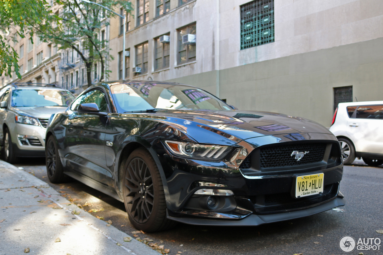 Ford Mustang GT 2015