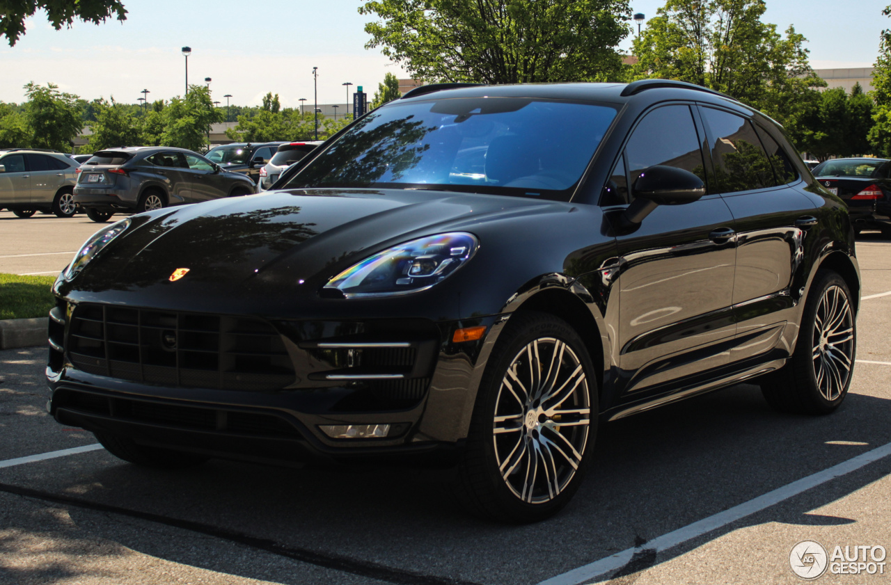 Porsche 95B Macan Turbo