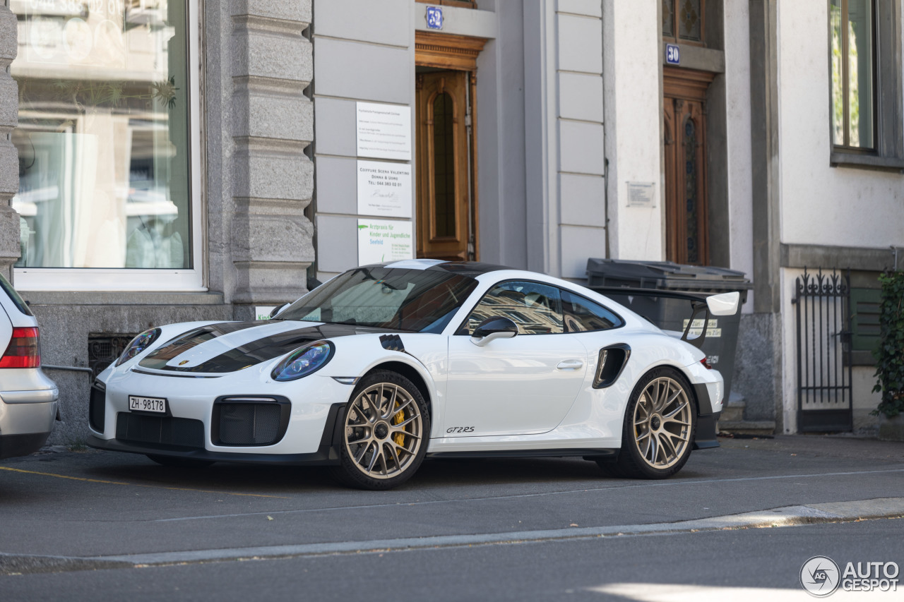 Porsche 991 GT2 RS Weissach Package