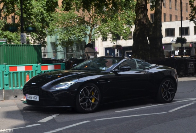 Aston Martin DB11 V8 Volante