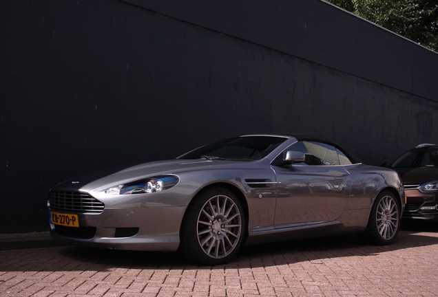 Aston Martin DB9 Volante