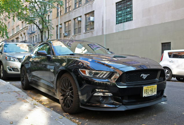 Ford Mustang GT 2015