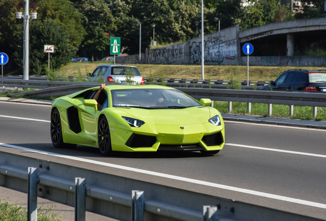 Lamborghini Aventador LP700-4