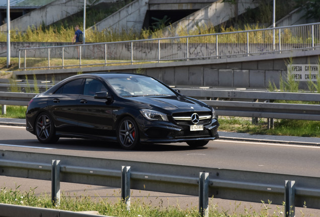 Mercedes-Benz CLA 45 AMG C117