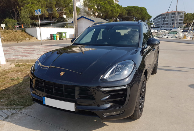 Porsche 95B Macan GTS