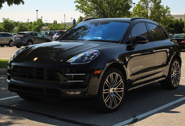 Porsche 95B Macan Turbo