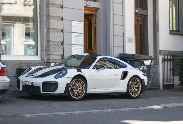 Porsche 991 GT2 RS Weissach Package