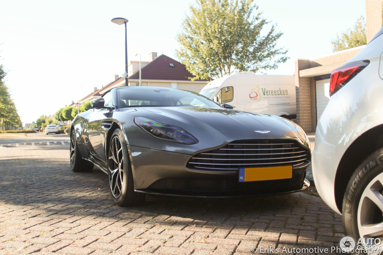 Aston Martin DB11 V8 Volante