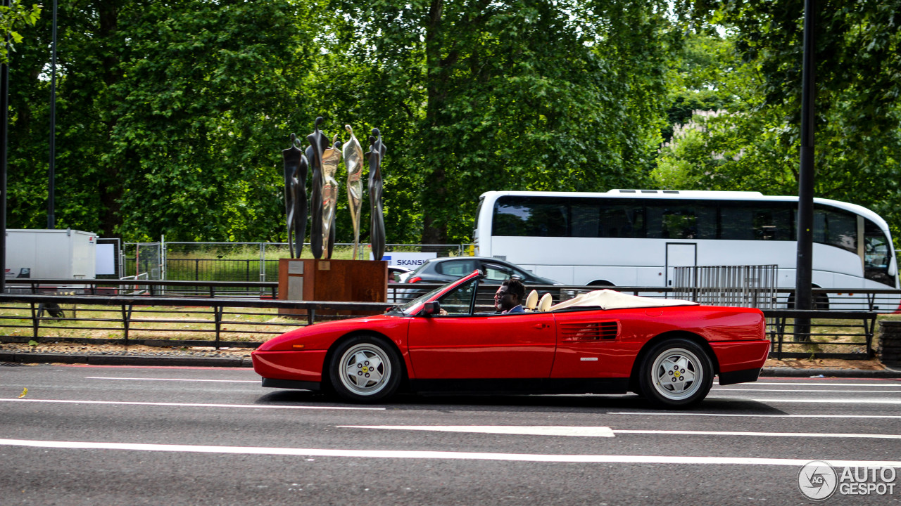 Ferrari Mondial T Cabriolet