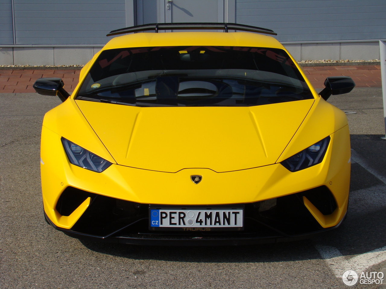 Lamborghini Huracán LP640-4 Performante