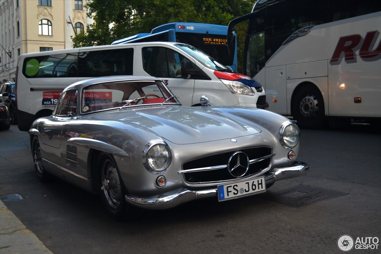 Mercedes-Benz 300SL Gullwing