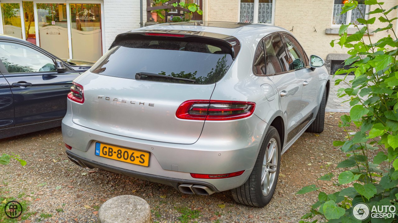 Porsche 95B Macan Turbo