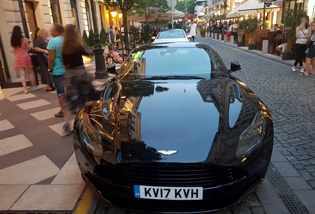 Aston Martin DB11 V8