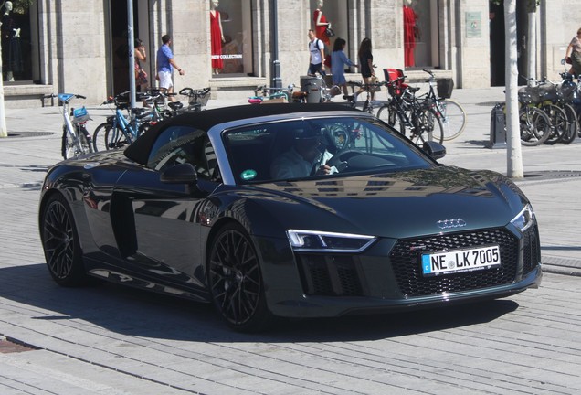 Audi R8 V10 Spyder 2016