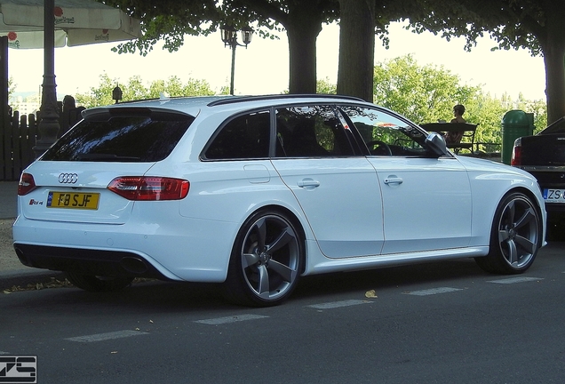 Audi RS4 Avant B8