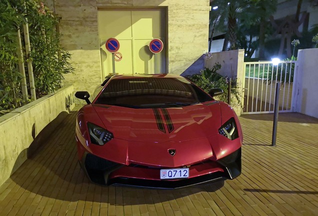 Lamborghini Aventador LP750-4 SuperVeloce