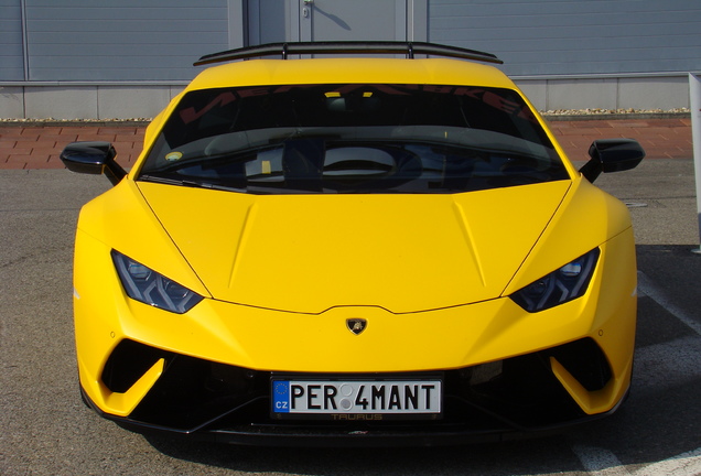 Lamborghini Huracán LP640-4 Performante