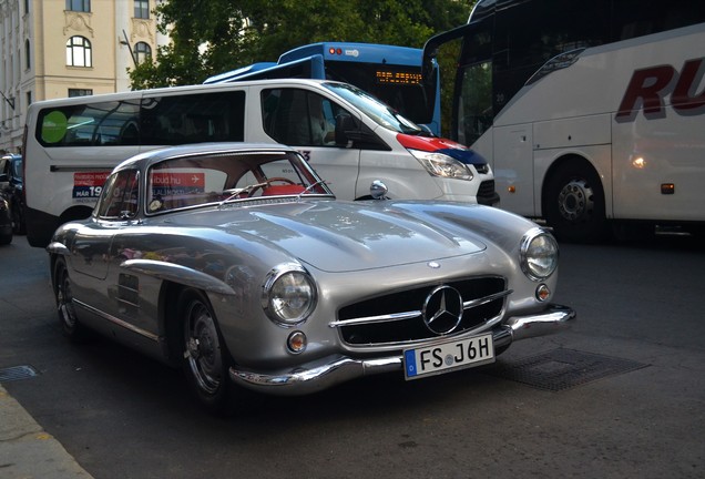 Mercedes-Benz 300SL Gullwing