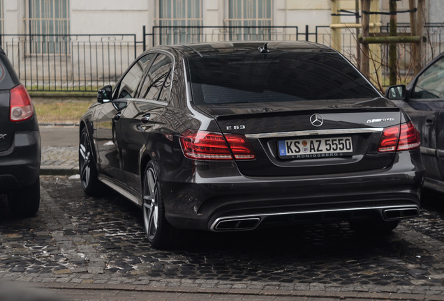 Mercedes-Benz E 63 AMG S W212