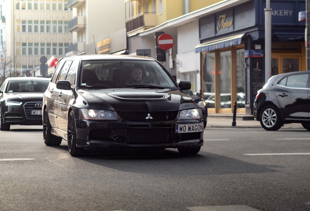 Mitsubishi Lancer Evolution IX Wagon GT