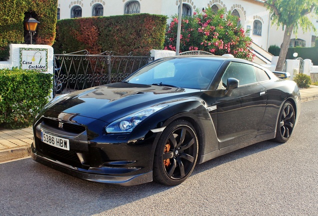 Nissan GT-R