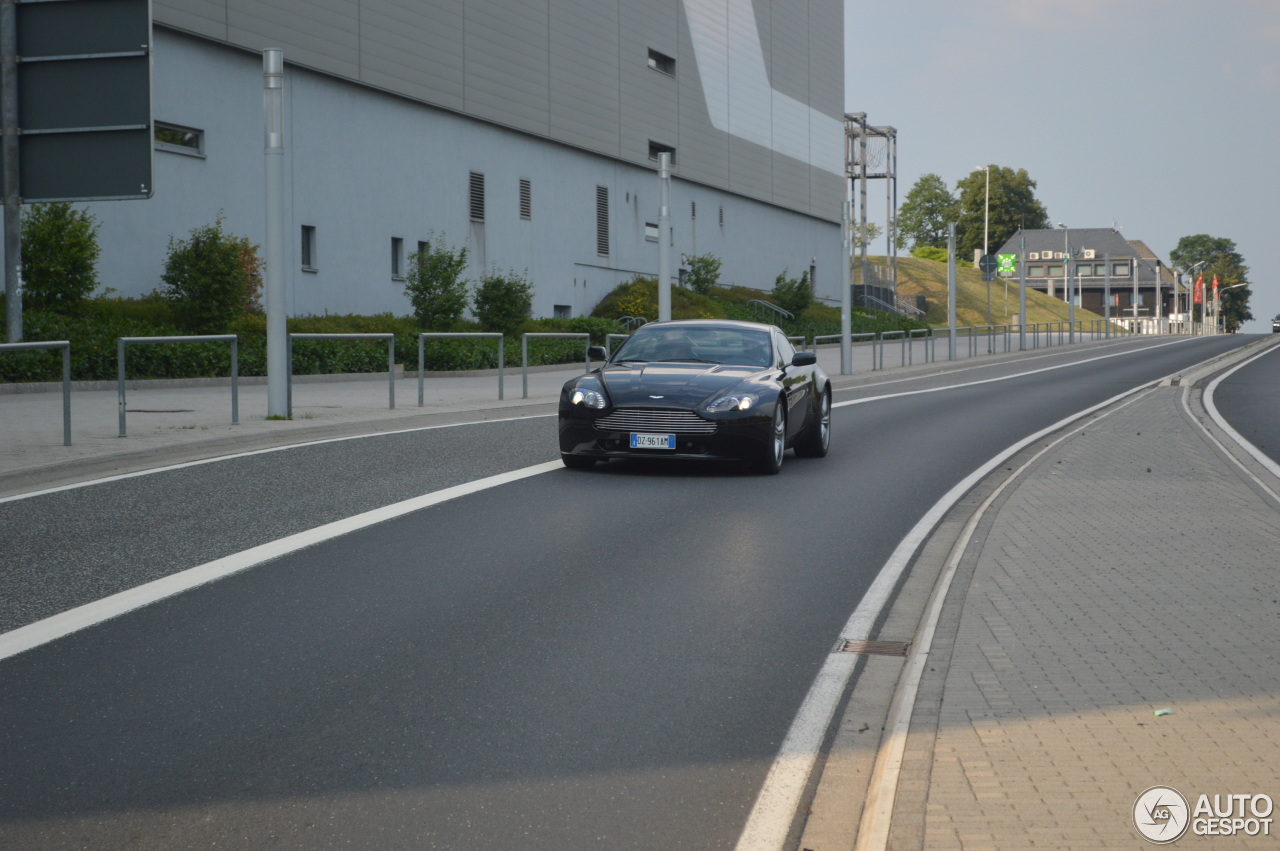 Aston Martin V8 Vantage