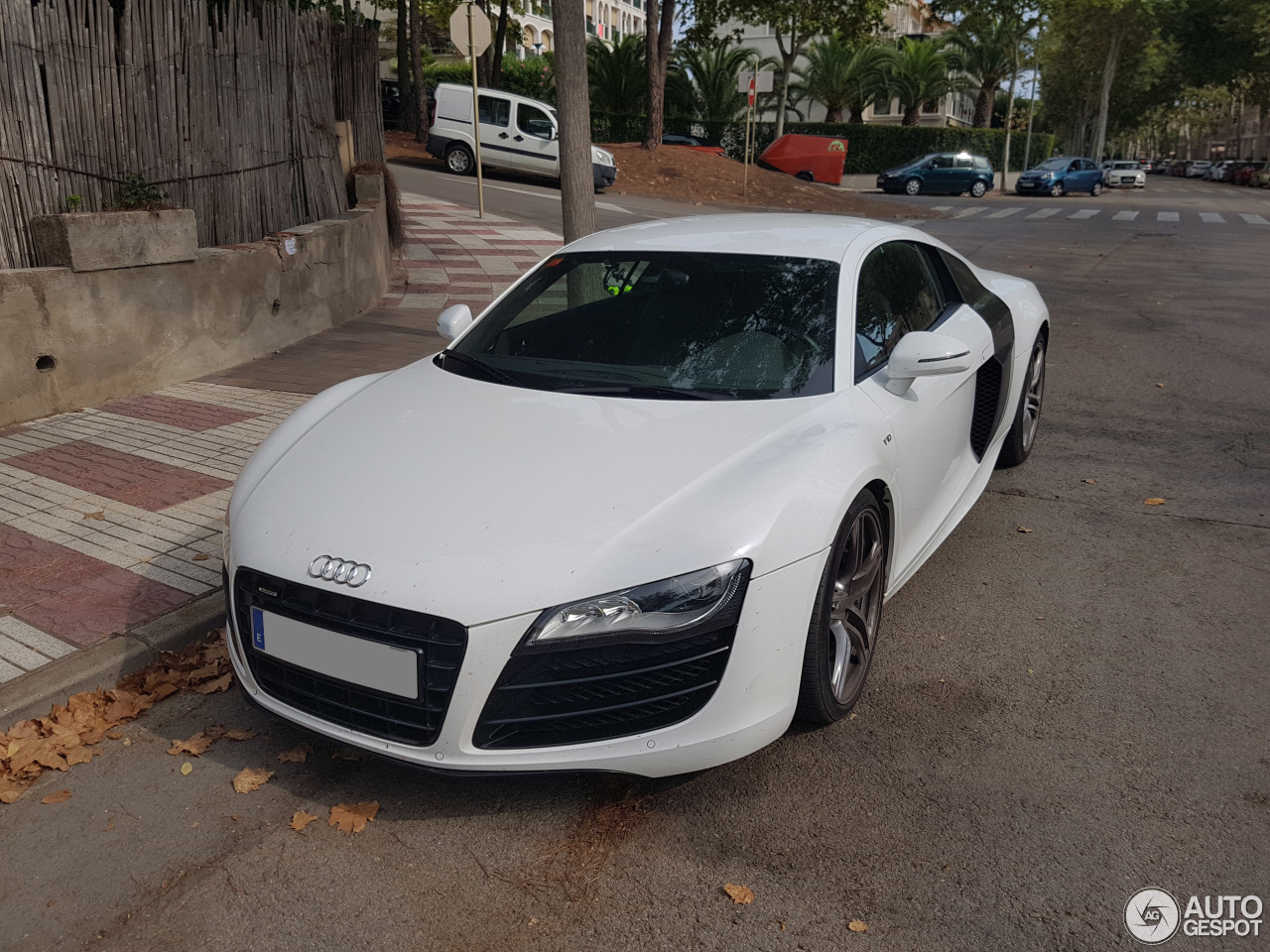 Audi R8 V10