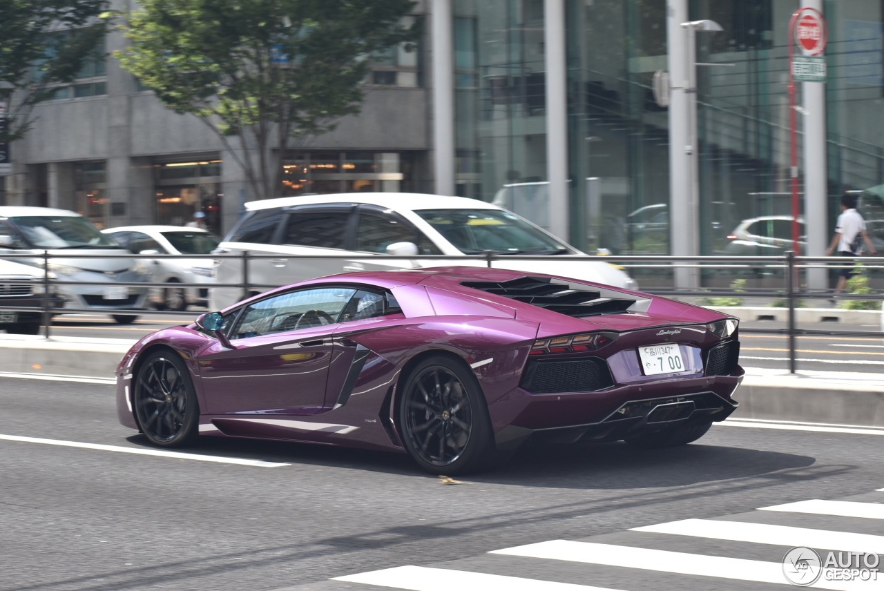 Lamborghini Aventador LP700-4