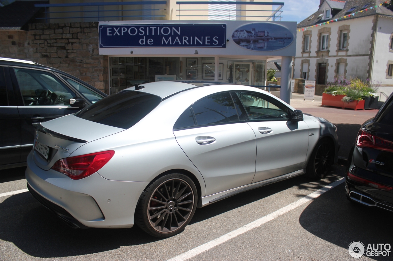 Mercedes-Benz CLA 45 AMG C117