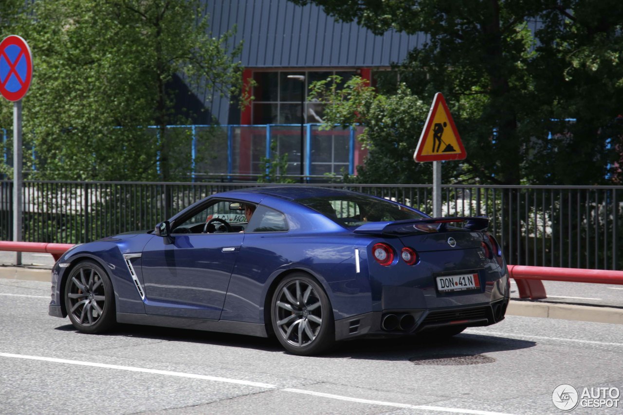 Nissan GT-R 2014