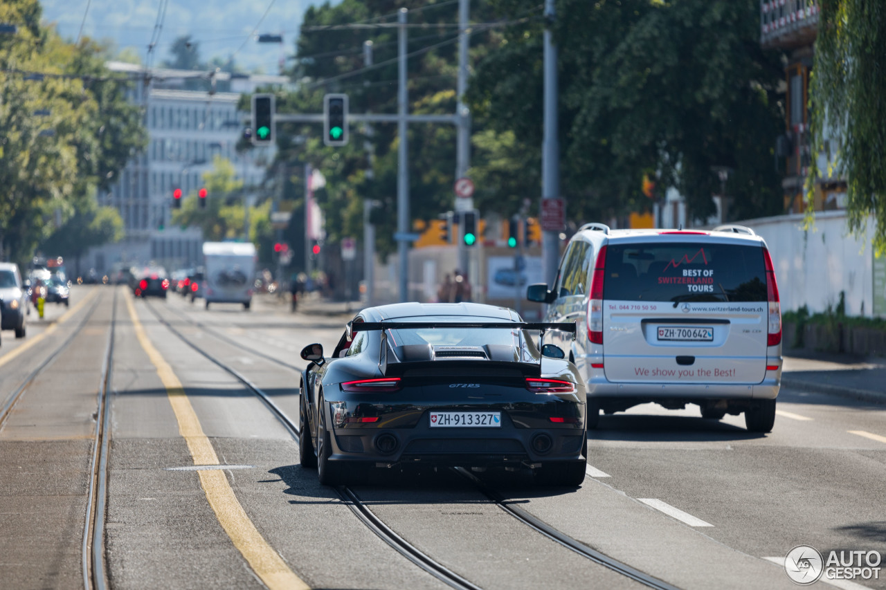 Porsche 991 GT2 RS Weissach Package