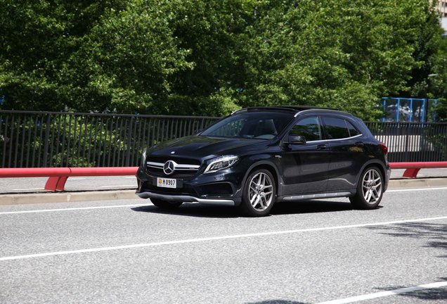 Mercedes-Benz GLA 45 AMG X156