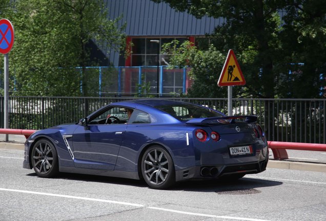 Nissan GT-R 2014