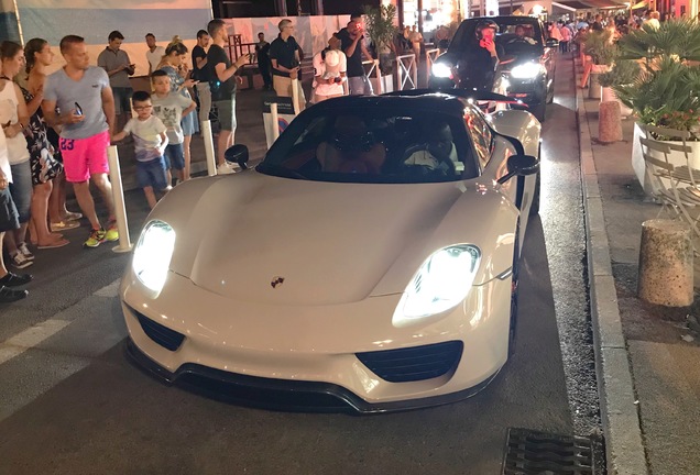 Porsche 918 Spyder Weissach Package