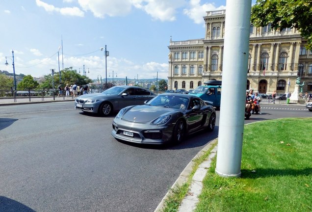 Porsche 981 Cayman GT4