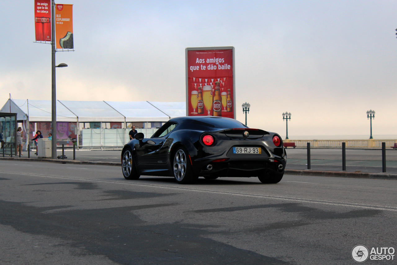 Alfa Romeo 4C Coupé