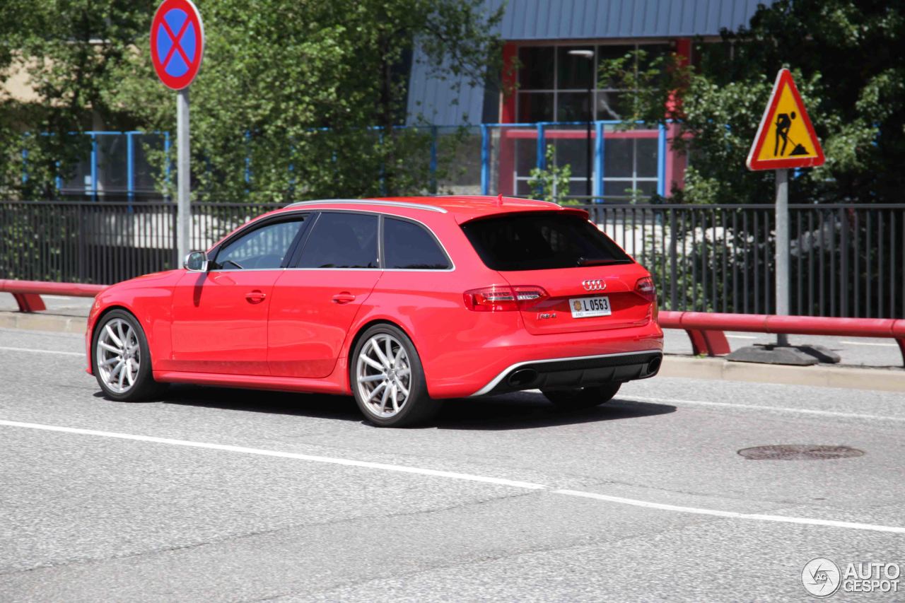 Audi RS4 Avant B8